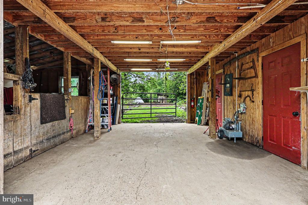 3085 INDIAN RUN RD, AMISSVILLE, Virginia 20106, 3 Bedrooms Bedrooms, ,2 BathroomsBathrooms,Residential,3085 INDIAN RUN RD,VACU2013662 MLS # VACU2013662 3085 INDIAN RUN RD, AMISSVILLE, Virginia 20106, 3 Bedrooms Bedrooms, ,2 BathroomsBathrooms,Residential,3085 INDIAN RUN RD,VACU2013662 MLS # VACU2013662