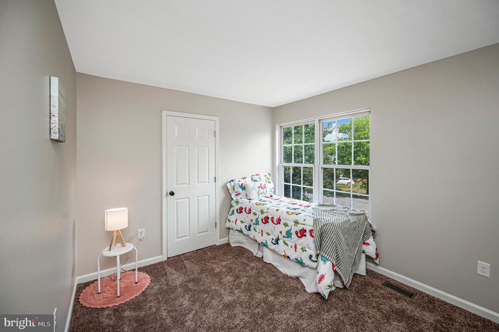 5706 E POINT CIR, SPOTSYLVANIA, Virginia 22551, 4 Bedrooms Bedrooms, ,2 BathroomsBathrooms,Residential,5706 E POINT CIR,VASP2042162 MLS # VASP2042162 5706 E POINT CIR, SPOTSYLVANIA, Virginia 22551, 4 Bedrooms Bedrooms, ,2 BathroomsBathrooms,Residential,5706 E POINT CIR,VASP2042162 MLS # VASP2042162