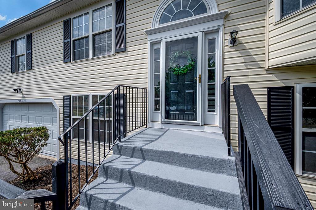 5706 E POINT CIR, SPOTSYLVANIA, Virginia 22551, 4 Bedrooms Bedrooms, ,2 BathroomsBathrooms,Residential,5706 E POINT CIR,VASP2042162 MLS # VASP2042162 5706 E POINT CIR, SPOTSYLVANIA, Virginia 22551, 4 Bedrooms Bedrooms, ,2 BathroomsBathrooms,Residential,5706 E POINT CIR,VASP2042162 MLS # VASP2042162