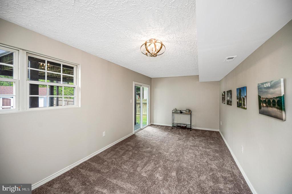 5706 E POINT CIR, SPOTSYLVANIA, Virginia 22551, 4 Bedrooms Bedrooms, ,2 BathroomsBathrooms,Residential,5706 E POINT CIR,VASP2042162 MLS # VASP2042162 5706 E POINT CIR, SPOTSYLVANIA, Virginia 22551, 4 Bedrooms Bedrooms, ,2 BathroomsBathrooms,Residential,5706 E POINT CIR,VASP2042162 MLS # VASP2042162