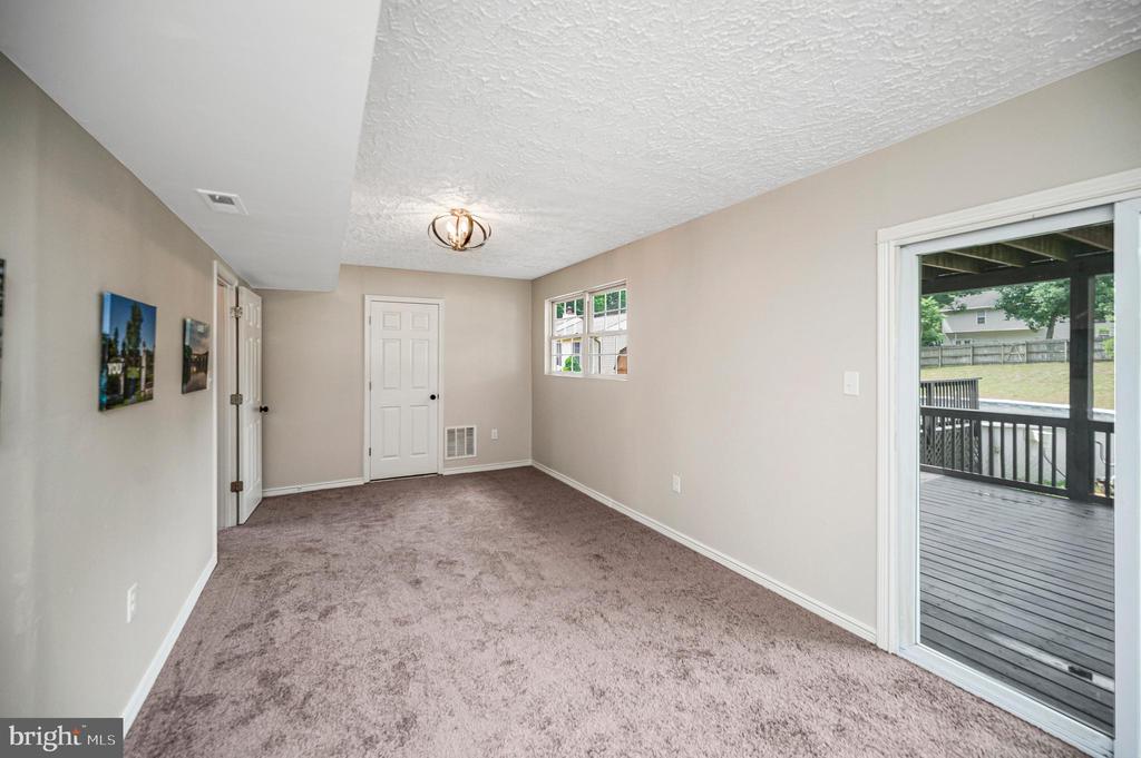 5706 E POINT CIR, SPOTSYLVANIA, Virginia 22551, 4 Bedrooms Bedrooms, ,2 BathroomsBathrooms,Residential,5706 E POINT CIR,VASP2042162 MLS # VASP2042162 5706 E POINT CIR, SPOTSYLVANIA, Virginia 22551, 4 Bedrooms Bedrooms, ,2 BathroomsBathrooms,Residential,5706 E POINT CIR,VASP2042162 MLS # VASP2042162