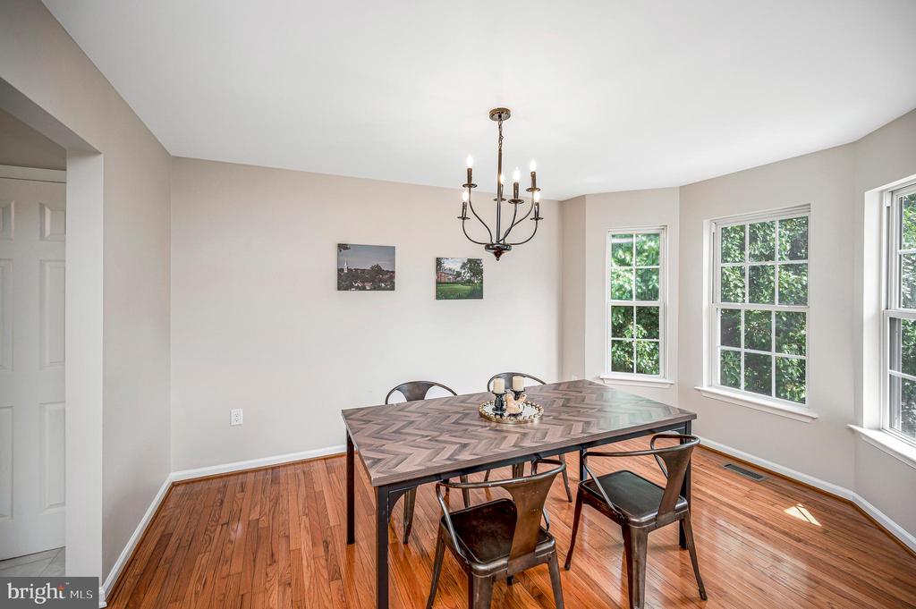 5706 E POINT CIR, SPOTSYLVANIA, Virginia 22551, 4 Bedrooms Bedrooms, ,2 BathroomsBathrooms,Residential,5706 E POINT CIR,VASP2042162 MLS # VASP2042162 5706 E POINT CIR, SPOTSYLVANIA, Virginia 22551, 4 Bedrooms Bedrooms, ,2 BathroomsBathrooms,Residential,5706 E POINT CIR,VASP2042162 MLS # VASP2042162