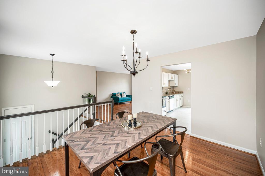 5706 E POINT CIR, SPOTSYLVANIA, Virginia 22551, 4 Bedrooms Bedrooms, ,2 BathroomsBathrooms,Residential,5706 E POINT CIR,VASP2042162 MLS # VASP2042162 5706 E POINT CIR, SPOTSYLVANIA, Virginia 22551, 4 Bedrooms Bedrooms, ,2 BathroomsBathrooms,Residential,5706 E POINT CIR,VASP2042162 MLS # VASP2042162