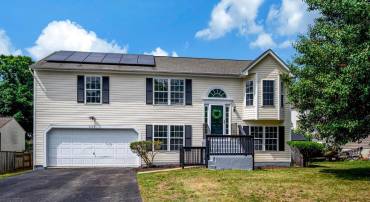 5706 E POINT CIR, SPOTSYLVANIA, Virginia 22551, 4 Bedrooms Bedrooms, ,2 BathroomsBathrooms,Residential,5706 E POINT CIR,VASP2042162 MLS # VASP2042162