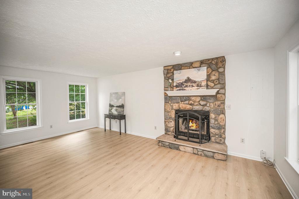 7301 SUNSET RIDGE CT, FREDERICKSBURG, Virginia 22407, 3 Bedrooms Bedrooms, ,2 BathroomsBathrooms,Residential,7301 SUNSET RIDGE CT,VASP2042636 MLS # VASP2042636