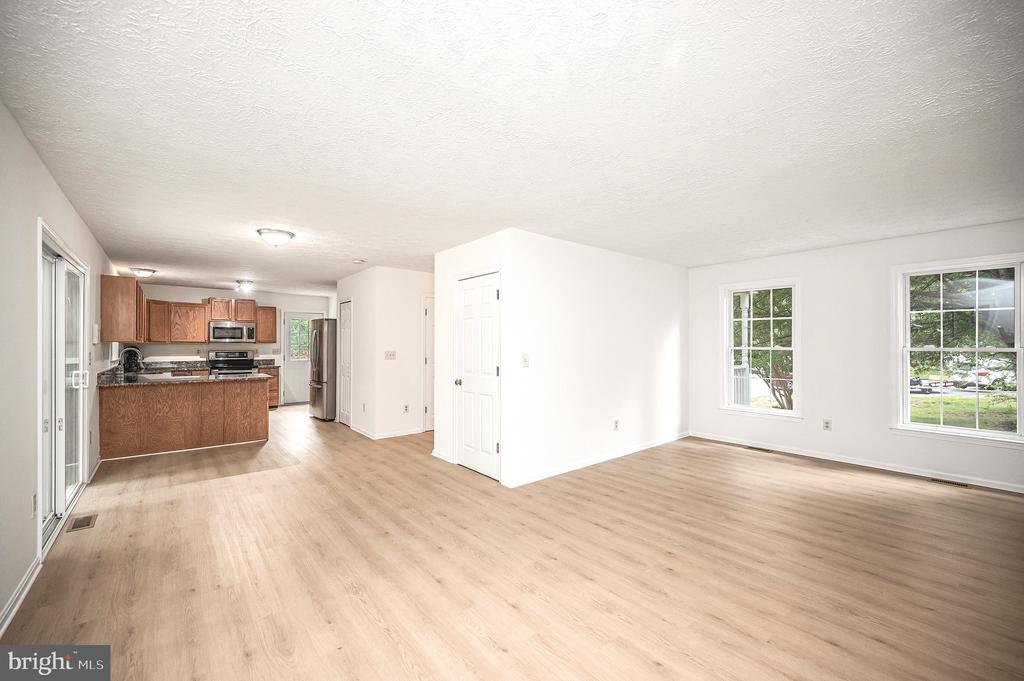 7301 SUNSET RIDGE CT, FREDERICKSBURG, Virginia 22407, 3 Bedrooms Bedrooms, ,2 BathroomsBathrooms,Residential,7301 SUNSET RIDGE CT,VASP2042636 MLS # VASP2042636