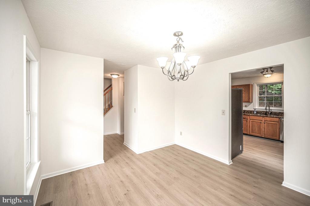 7301 SUNSET RIDGE CT, FREDERICKSBURG, Virginia 22407, 3 Bedrooms Bedrooms, ,2 BathroomsBathrooms,Residential,7301 SUNSET RIDGE CT,VASP2042636 MLS # VASP2042636