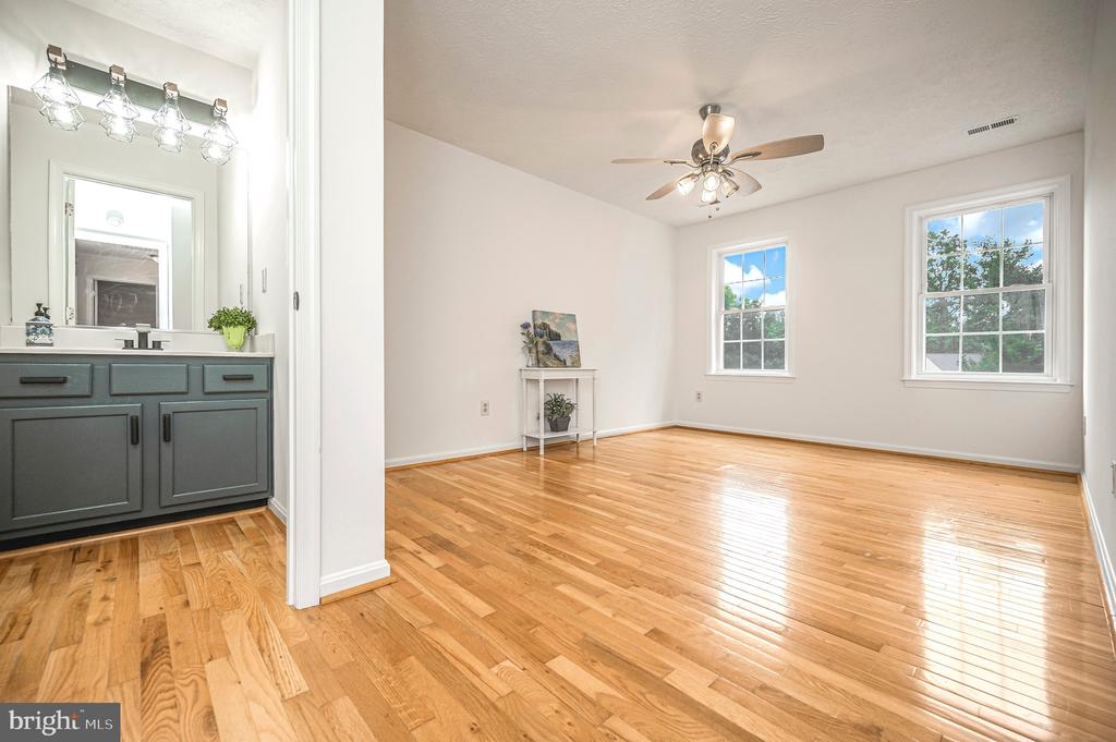 7301 SUNSET RIDGE CT, FREDERICKSBURG, Virginia 22407, 3 Bedrooms Bedrooms, ,2 BathroomsBathrooms,Residential,7301 SUNSET RIDGE CT,VASP2042636 MLS # VASP2042636