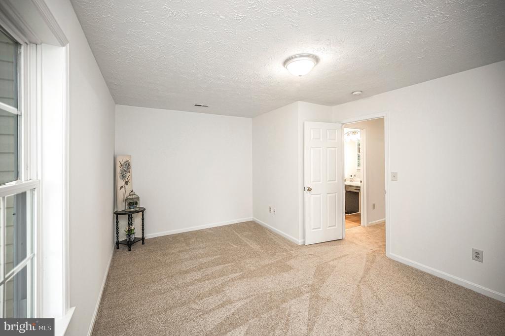 7301 SUNSET RIDGE CT, FREDERICKSBURG, Virginia 22407, 3 Bedrooms Bedrooms, ,2 BathroomsBathrooms,Residential,7301 SUNSET RIDGE CT,VASP2042636 MLS # VASP2042636