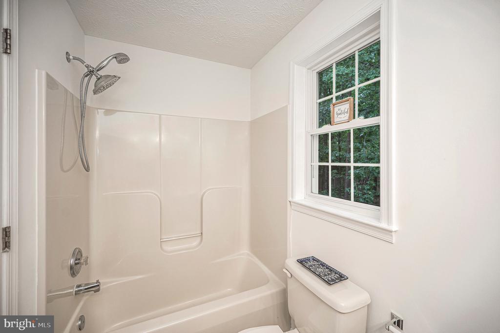 7301 SUNSET RIDGE CT, FREDERICKSBURG, Virginia 22407, 3 Bedrooms Bedrooms, ,2 BathroomsBathrooms,Residential,7301 SUNSET RIDGE CT,VASP2042636 MLS # VASP2042636