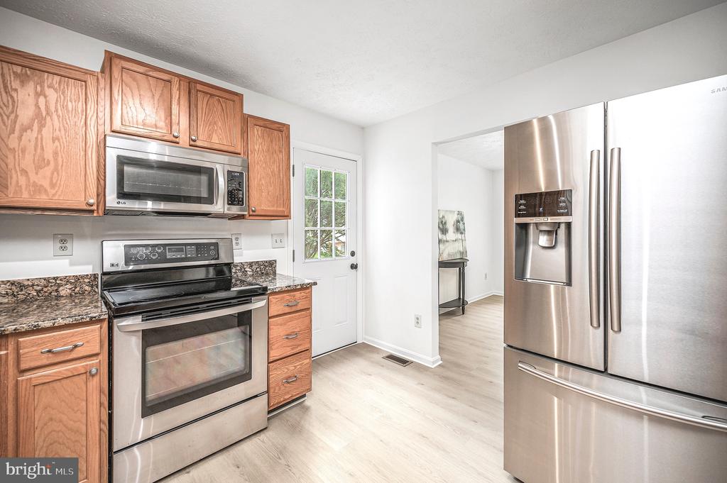 7301 SUNSET RIDGE CT, FREDERICKSBURG, Virginia 22407, 3 Bedrooms Bedrooms, ,2 BathroomsBathrooms,Residential,7301 SUNSET RIDGE CT,VASP2042636 MLS # VASP2042636