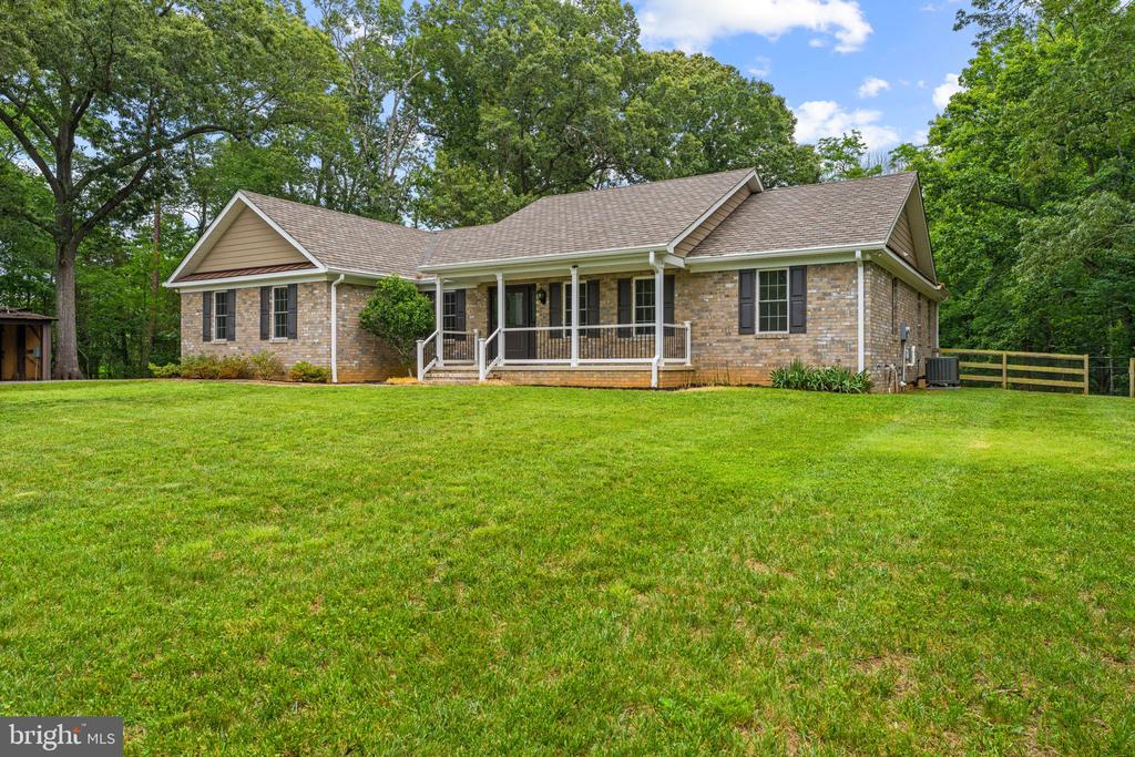 9711 CLARKES RD, BEALETON, Virginia 22712, 4 Bedrooms Bedrooms, ,4 BathroomsBathrooms,Residential,9711 CLARKES RD,VAFQ2022418 MLS # VAFQ2022418 9711 CLARKES RD, BEALETON, Virginia 22712, 4 Bedrooms Bedrooms, ,4 BathroomsBathrooms,Residential,9711 CLARKES RD,VAFQ2022418 MLS # VAFQ2022418