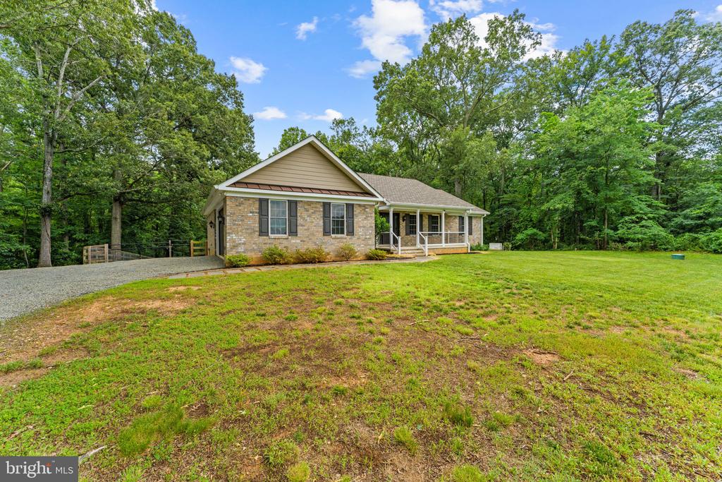 9711 CLARKES RD, BEALETON, Virginia 22712, 4 Bedrooms Bedrooms, ,4 BathroomsBathrooms,Residential,9711 CLARKES RD,VAFQ2022418 MLS # VAFQ2022418 9711 CLARKES RD, BEALETON, Virginia 22712, 4 Bedrooms Bedrooms, ,4 BathroomsBathrooms,Residential,9711 CLARKES RD,VAFQ2022418 MLS # VAFQ2022418