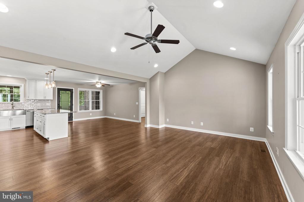 9711 CLARKES RD, BEALETON, Virginia 22712, 4 Bedrooms Bedrooms, ,4 BathroomsBathrooms,Residential,9711 CLARKES RD,VAFQ2022418 MLS # VAFQ2022418 9711 CLARKES RD, BEALETON, Virginia 22712, 4 Bedrooms Bedrooms, ,4 BathroomsBathrooms,Residential,9711 CLARKES RD,VAFQ2022418 MLS # VAFQ2022418