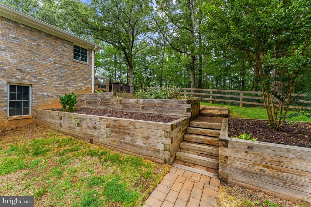 9711 CLARKES RD, BEALETON, Virginia 22712, 4 Bedrooms Bedrooms, ,4 BathroomsBathrooms,Residential,9711 CLARKES RD,VAFQ2022418 MLS # VAFQ2022418 9711 CLARKES RD, BEALETON, Virginia 22712, 4 Bedrooms Bedrooms, ,4 BathroomsBathrooms,Residential,9711 CLARKES RD,VAFQ2022418 MLS # VAFQ2022418