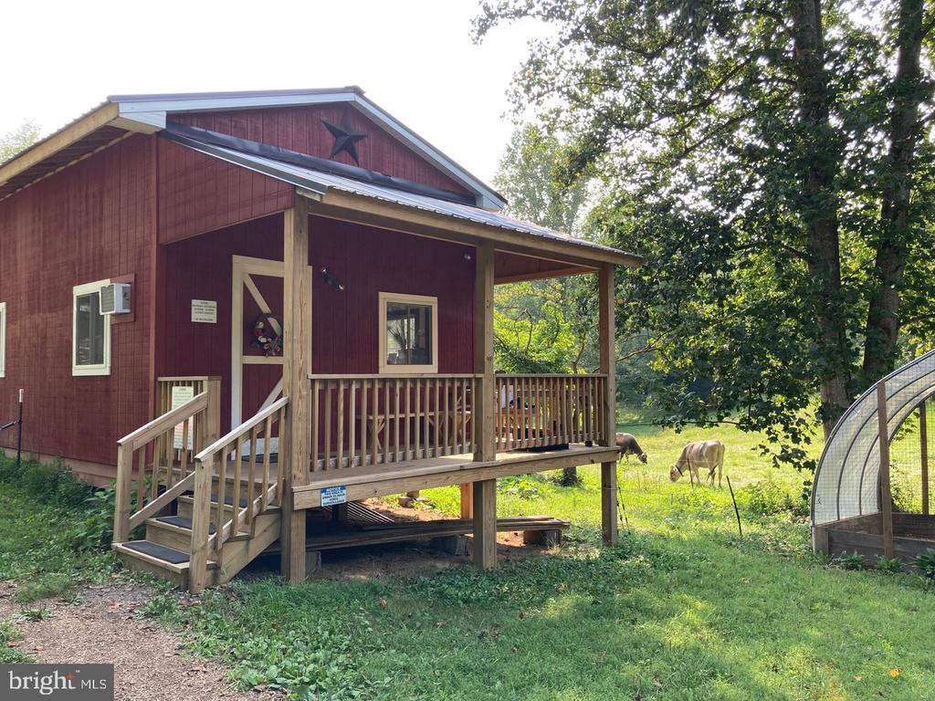 3085 INDIAN RUN RD, AMISSVILLE, Virginia 20106, 3 Bedrooms Bedrooms, ,2 BathroomsBathrooms,Residential,3085 INDIAN RUN RD,VACU2013984 MLS # VACU2013984 3085 INDIAN RUN RD, AMISSVILLE, Virginia 20106, 3 Bedrooms Bedrooms, ,2 BathroomsBathrooms,Residential,3085 INDIAN RUN RD,VACU2013984 MLS # VACU2013984