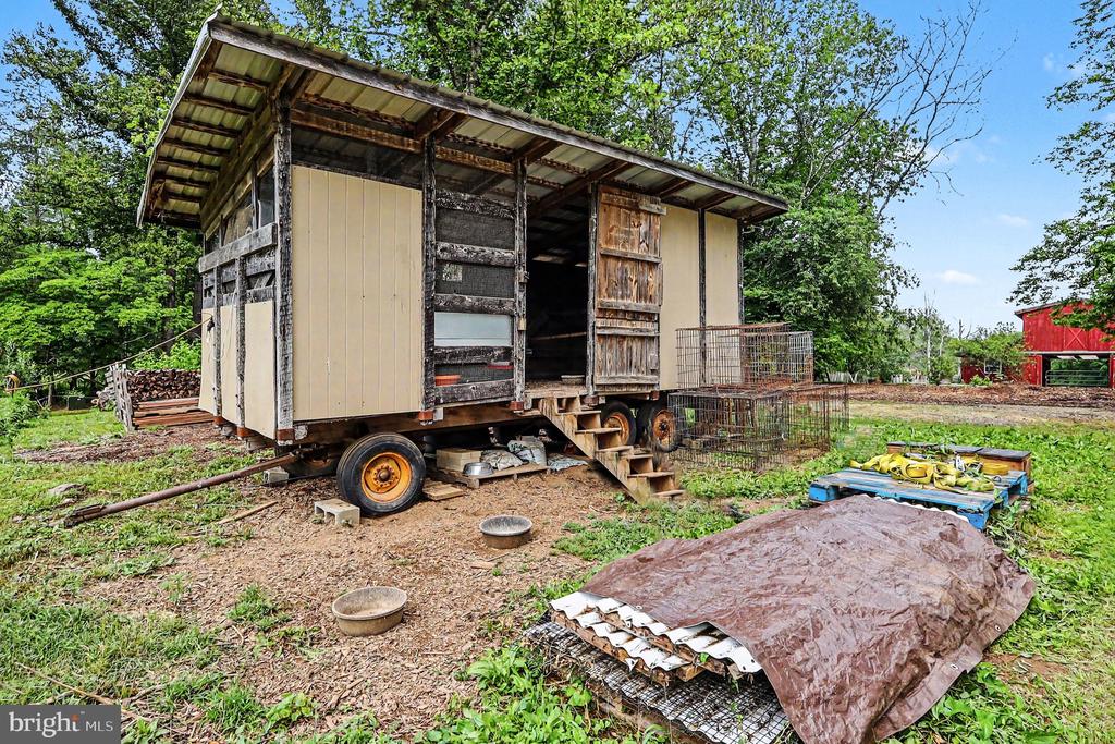 3085 INDIAN RUN RD, AMISSVILLE, Virginia 20106, 3 Bedrooms Bedrooms, ,2 BathroomsBathrooms,Residential,3085 INDIAN RUN RD,VACU2013984 MLS # VACU2013984 3085 INDIAN RUN RD, AMISSVILLE, Virginia 20106, 3 Bedrooms Bedrooms, ,2 BathroomsBathrooms,Residential,3085 INDIAN RUN RD,VACU2013984 MLS # VACU2013984