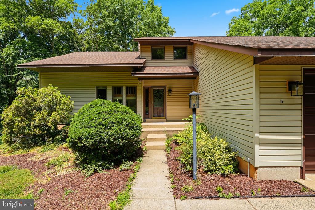 8423 LOCK LN, WARRENTON, Virginia 20186, 3 Bedrooms Bedrooms, ,3 BathroomsBathrooms,Residential,8423 LOCK LN,VAFQ2022492 MLS # VAFQ2022492 8423 LOCK LN, WARRENTON, Virginia 20186, 3 Bedrooms Bedrooms, ,3 BathroomsBathrooms,Residential,8423 LOCK LN,VAFQ2022492 MLS # VAFQ2022492