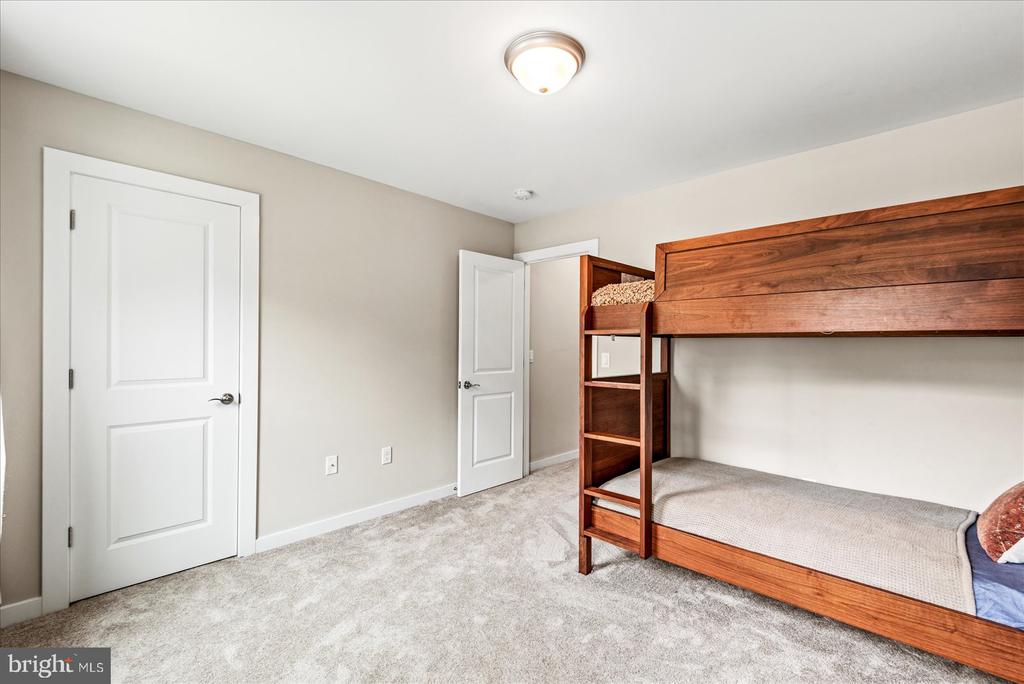 216 SAYLERS CREEK RD, LOCUST GROVE, Virginia 22508, 4 Bedrooms Bedrooms, ,2 BathroomsBathrooms,Residential,216 SAYLERS CREEK RD,VAOR2014440 MLS # VAOR2014440 216 SAYLERS CREEK RD, LOCUST GROVE, Virginia 22508, 4 Bedrooms Bedrooms, ,2 BathroomsBathrooms,Residential,216 SAYLERS CREEK RD,VAOR2014440 MLS # VAOR2014440