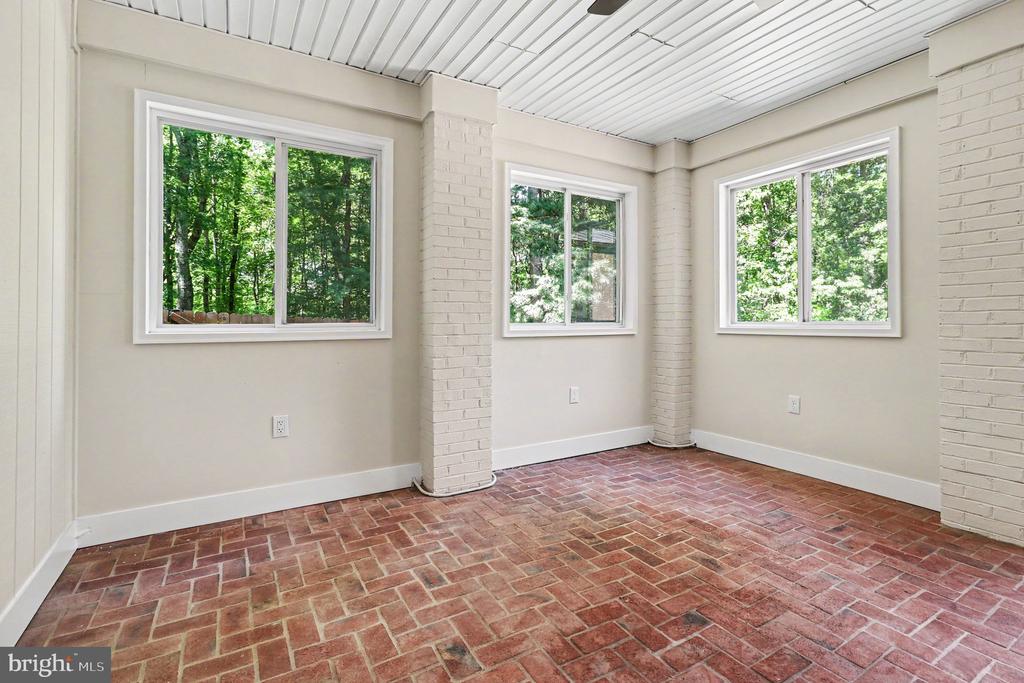 9825 VALLEY PO RD, SPOTSYLVANIA, Virginia 22551, 5 Bedrooms Bedrooms, ,3 BathroomsBathrooms,Residential,9825 VALLEY PO RD,VASP2042844 MLS # VASP2042844 9825 VALLEY PO RD, SPOTSYLVANIA, Virginia 22551, 5 Bedrooms Bedrooms, ,3 BathroomsBathrooms,Residential,9825 VALLEY PO RD,VASP2042844 MLS # VASP2042844