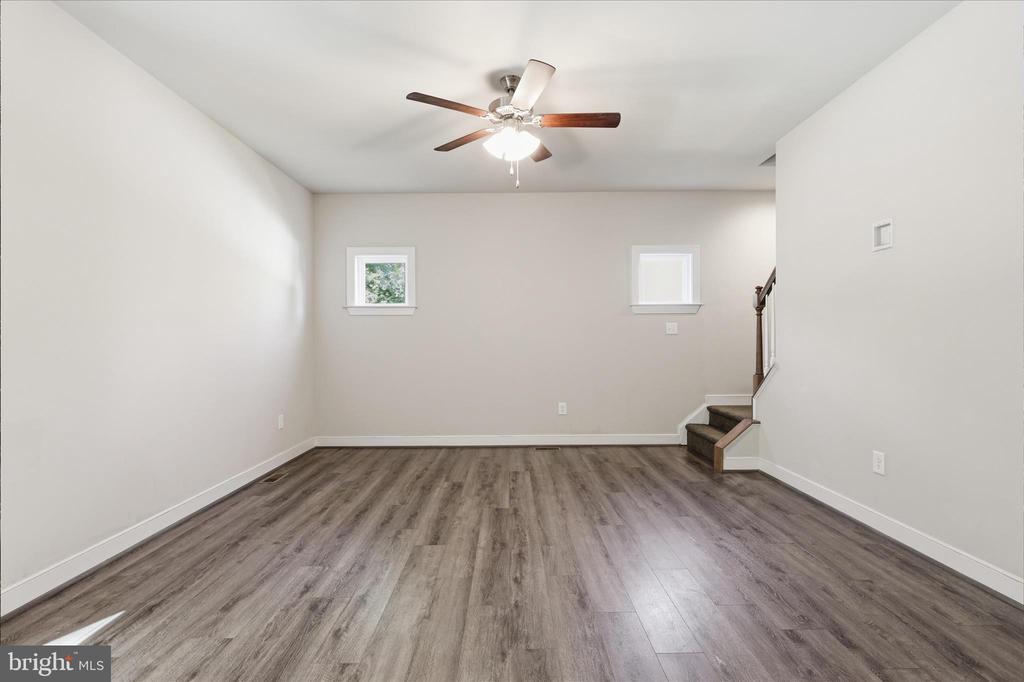 5222 CALVERT CT, FREDERICKSBURG, Virginia 22407, 4 Bedrooms Bedrooms, ,2 BathroomsBathrooms,Residential,5222 CALVERT CT,VASP2042816 MLS # VASP2042816