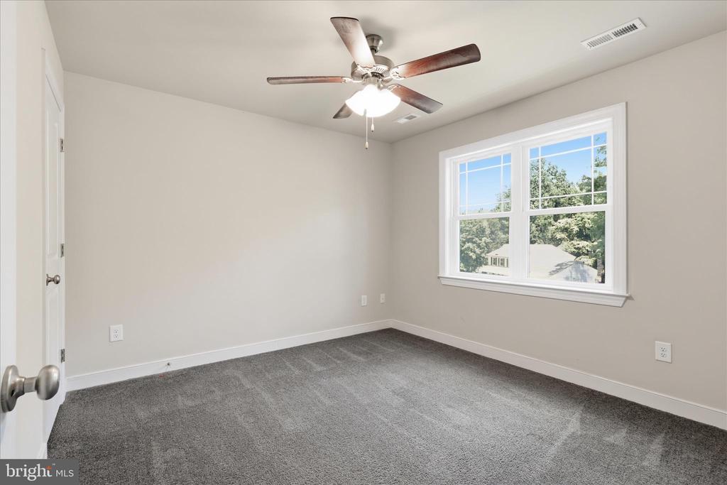 5222 CALVERT CT, FREDERICKSBURG, Virginia 22407, 4 Bedrooms Bedrooms, ,2 BathroomsBathrooms,Residential,5222 CALVERT CT,VASP2042816 MLS # VASP2042816