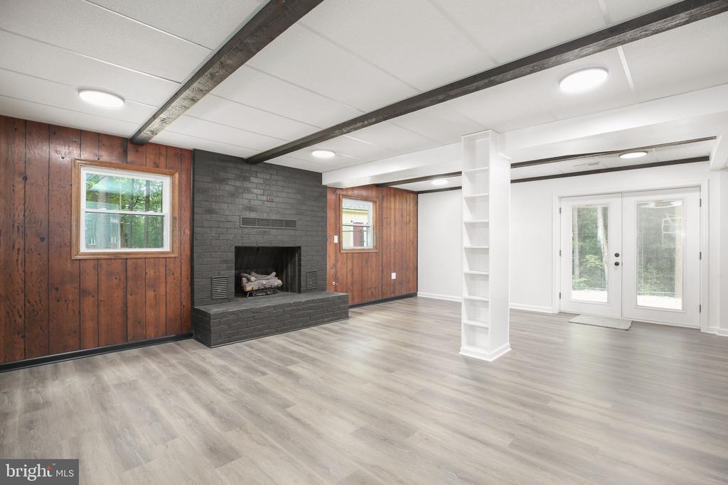 211 HARDWOOD LN, FREDERICKSBURG, Virginia 22408, 4 Bedrooms Bedrooms, ,3 BathroomsBathrooms,Residential,211 HARDWOOD LN,VASP2042850 MLS # VASP2042850 211 HARDWOOD LN, FREDERICKSBURG, Virginia 22408, 4 Bedrooms Bedrooms, ,3 BathroomsBathrooms,Residential,211 HARDWOOD LN,VASP2042850 MLS # VASP2042850