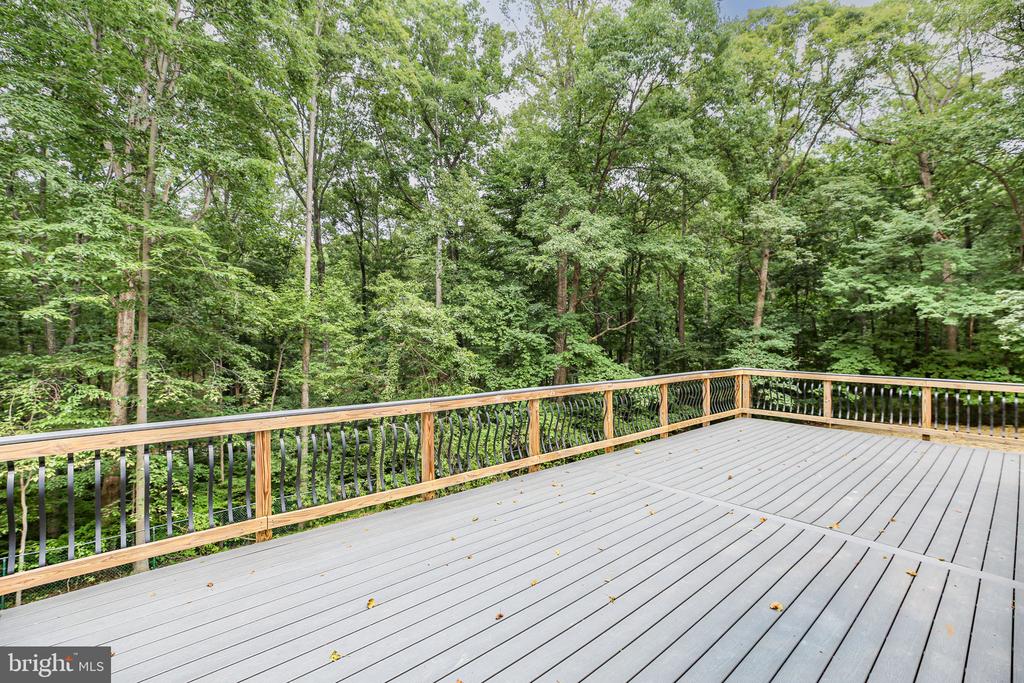 211 HARDWOOD LN, FREDERICKSBURG, Virginia 22408, 4 Bedrooms Bedrooms, ,3 BathroomsBathrooms,Residential,211 HARDWOOD LN,VASP2042850 MLS # VASP2042850 211 HARDWOOD LN, FREDERICKSBURG, Virginia 22408, 4 Bedrooms Bedrooms, ,3 BathroomsBathrooms,Residential,211 HARDWOOD LN,VASP2042850 MLS # VASP2042850