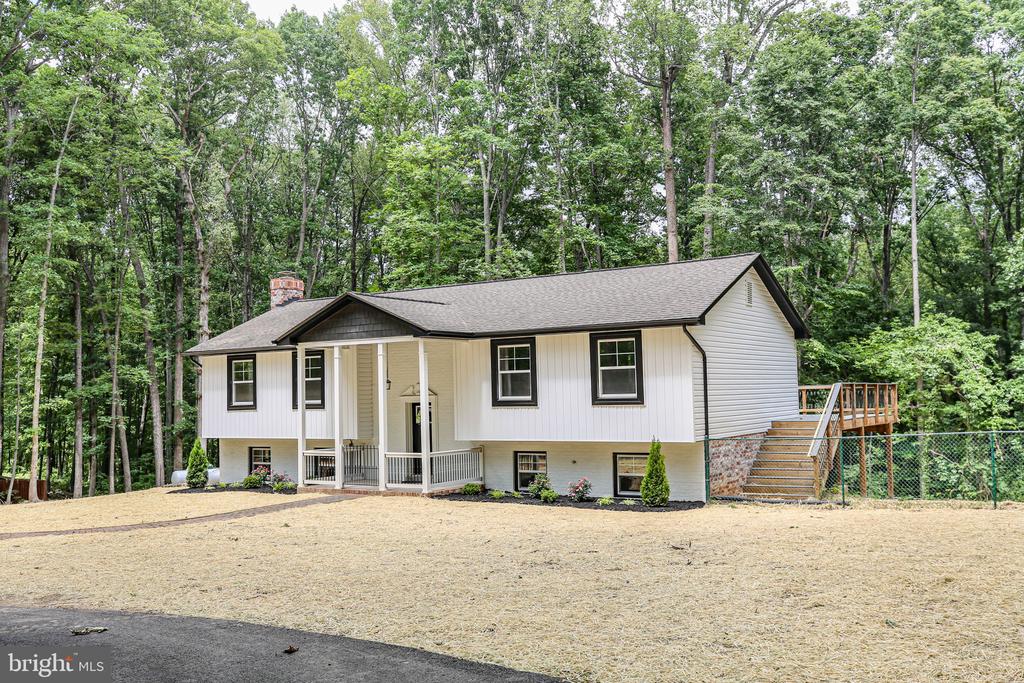 211 HARDWOOD LN, FREDERICKSBURG, Virginia 22408, 4 Bedrooms Bedrooms, ,3 BathroomsBathrooms,Residential,211 HARDWOOD LN,VASP2042850 MLS # VASP2042850 211 HARDWOOD LN, FREDERICKSBURG, Virginia 22408, 4 Bedrooms Bedrooms, ,3 BathroomsBathrooms,Residential,211 HARDWOOD LN,VASP2042850 MLS # VASP2042850
