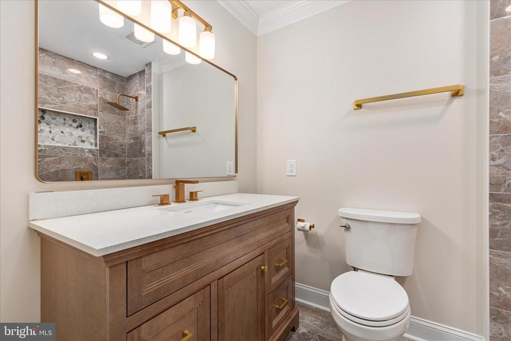 7336 COMPTON LN, NOKESVILLE, Virginia 20181, 5 Bedrooms Bedrooms, ,4 BathroomsBathrooms,Residential,7336 COMPTON LN,VAFQ2022496 MLS # VAFQ2022496