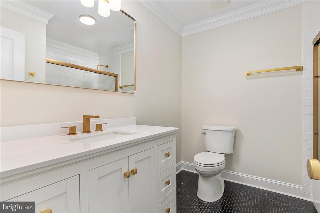 7336 COMPTON LN, NOKESVILLE, Virginia 20181, 5 Bedrooms Bedrooms, ,4 BathroomsBathrooms,Residential,7336 COMPTON LN,VAFQ2022496 MLS # VAFQ2022496