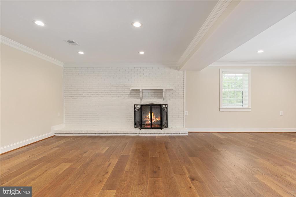 7336 COMPTON LN, NOKESVILLE, Virginia 20181, 5 Bedrooms Bedrooms, ,4 BathroomsBathrooms,Residential,7336 COMPTON LN,VAFQ2022496 MLS # VAFQ2022496