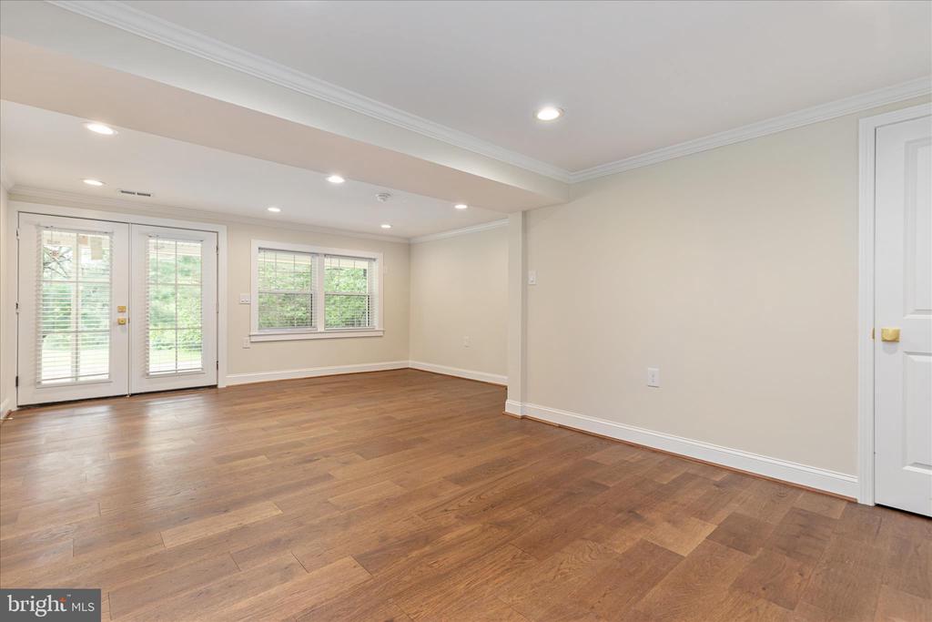 7336 COMPTON LN, NOKESVILLE, Virginia 20181, 5 Bedrooms Bedrooms, ,4 BathroomsBathrooms,Residential,7336 COMPTON LN,VAFQ2022496 MLS # VAFQ2022496