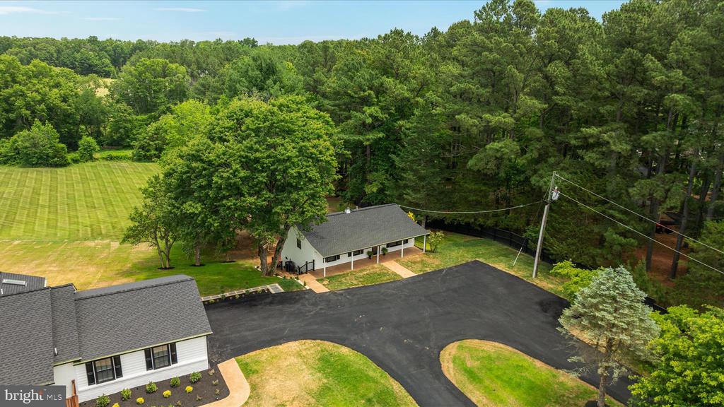 7336 COMPTON LN, NOKESVILLE, Virginia 20181, 5 Bedrooms Bedrooms, ,4 BathroomsBathrooms,Residential,7336 COMPTON LN,VAFQ2022496 MLS # VAFQ2022496