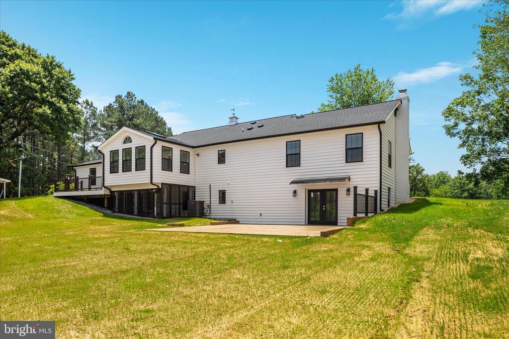 7336 COMPTON LN, NOKESVILLE, Virginia 20181, 5 Bedrooms Bedrooms, ,4 BathroomsBathrooms,Residential,7336 COMPTON LN,VAFQ2022496 MLS # VAFQ2022496