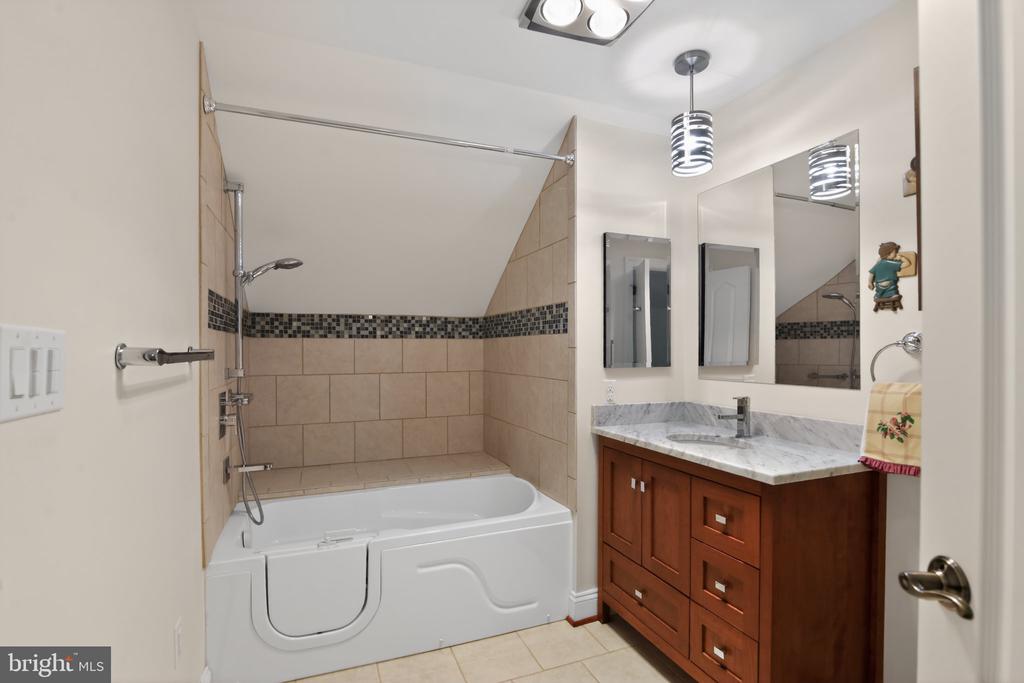 6360 TENNIS CT, BOSTON, Virginia 22713, 4 Bedrooms Bedrooms, ,2 BathroomsBathrooms,Residential,6360 TENNIS CT,VACU2014052 MLS # VACU2014052 6360 TENNIS CT, BOSTON, Virginia 22713, 4 Bedrooms Bedrooms, ,2 BathroomsBathrooms,Residential,6360 TENNIS CT,VACU2014052 MLS # VACU2014052