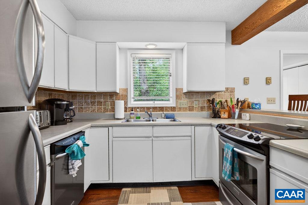20 BLUE RIDGE CT, WINTERGREEN RESORT, Virginia 22967, 4 Bedrooms Bedrooms, ,2 BathroomsBathrooms,Residential,20 BLUE RIDGE CT,678333 MLS # 678333 20 BLUE RIDGE CT, WINTERGREEN RESORT, Virginia 22967, 4 Bedrooms Bedrooms, ,2 BathroomsBathrooms,Residential,20 BLUE RIDGE CT,678333 MLS # 678333