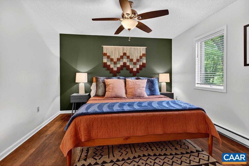 Second guest bedroom upstairs. Second guest bedroom upstairs.