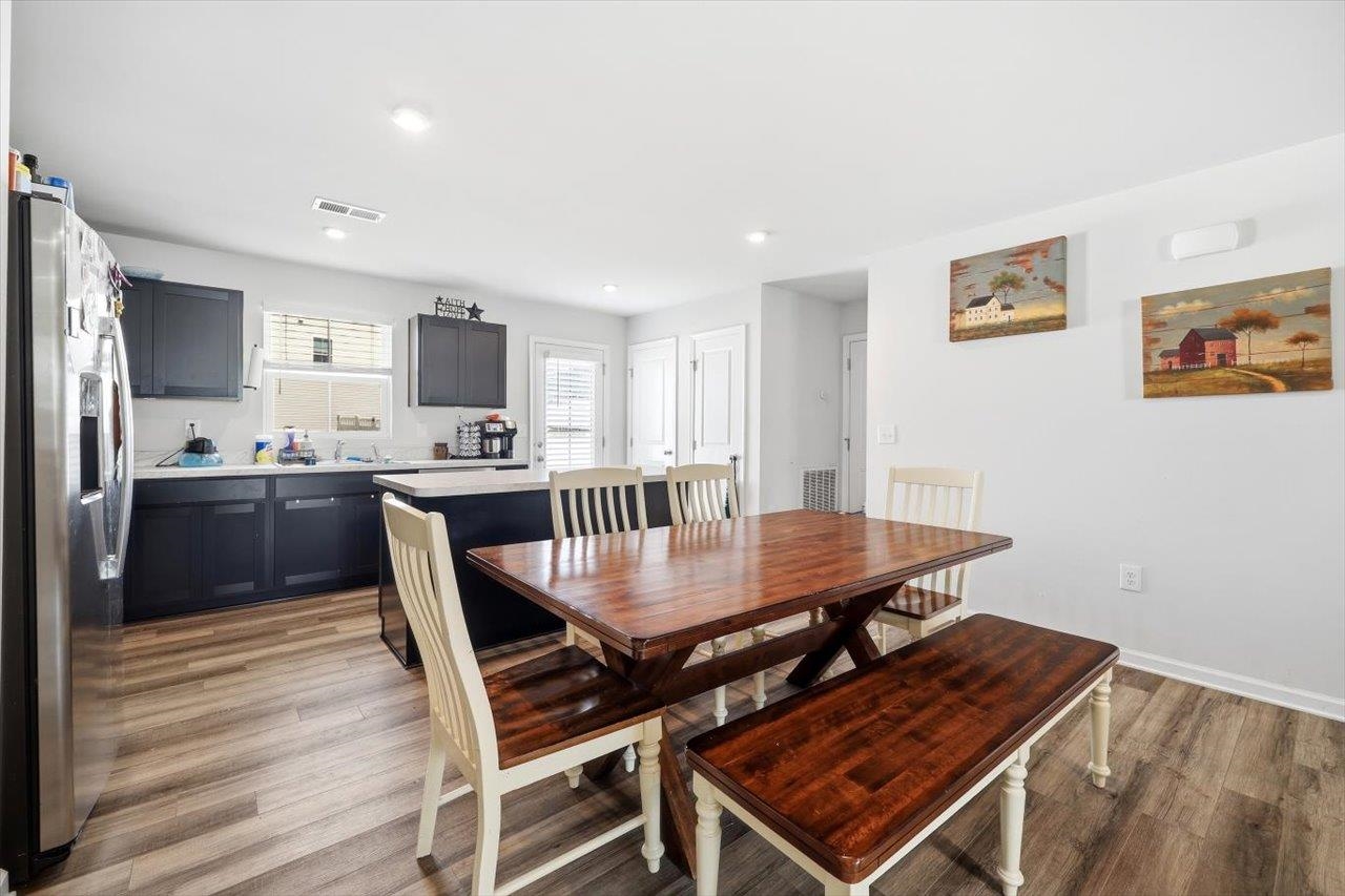 1208 WATSON DR, GROTTOES, Virginia 24441, 4 Bedrooms Bedrooms, ,2 BathroomsBathrooms,Residential,1208 WATSON DR,678339 MLS # 678339 1208 WATSON DR, GROTTOES, Virginia 24441, 4 Bedrooms Bedrooms, ,2 BathroomsBathrooms,Residential,1208 WATSON DR,678339 MLS # 678339