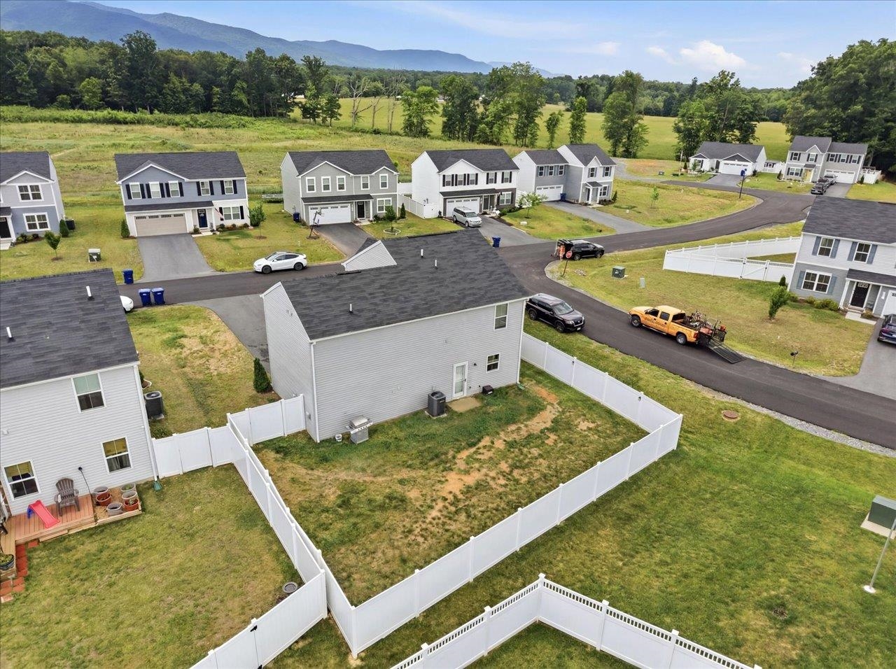 1208 WATSON DR, GROTTOES, Virginia 24441, 4 Bedrooms Bedrooms, ,2 BathroomsBathrooms,Residential,1208 WATSON DR,678339 MLS # 678339 1208 WATSON DR, GROTTOES, Virginia 24441, 4 Bedrooms Bedrooms, ,2 BathroomsBathrooms,Residential,1208 WATSON DR,678339 MLS # 678339