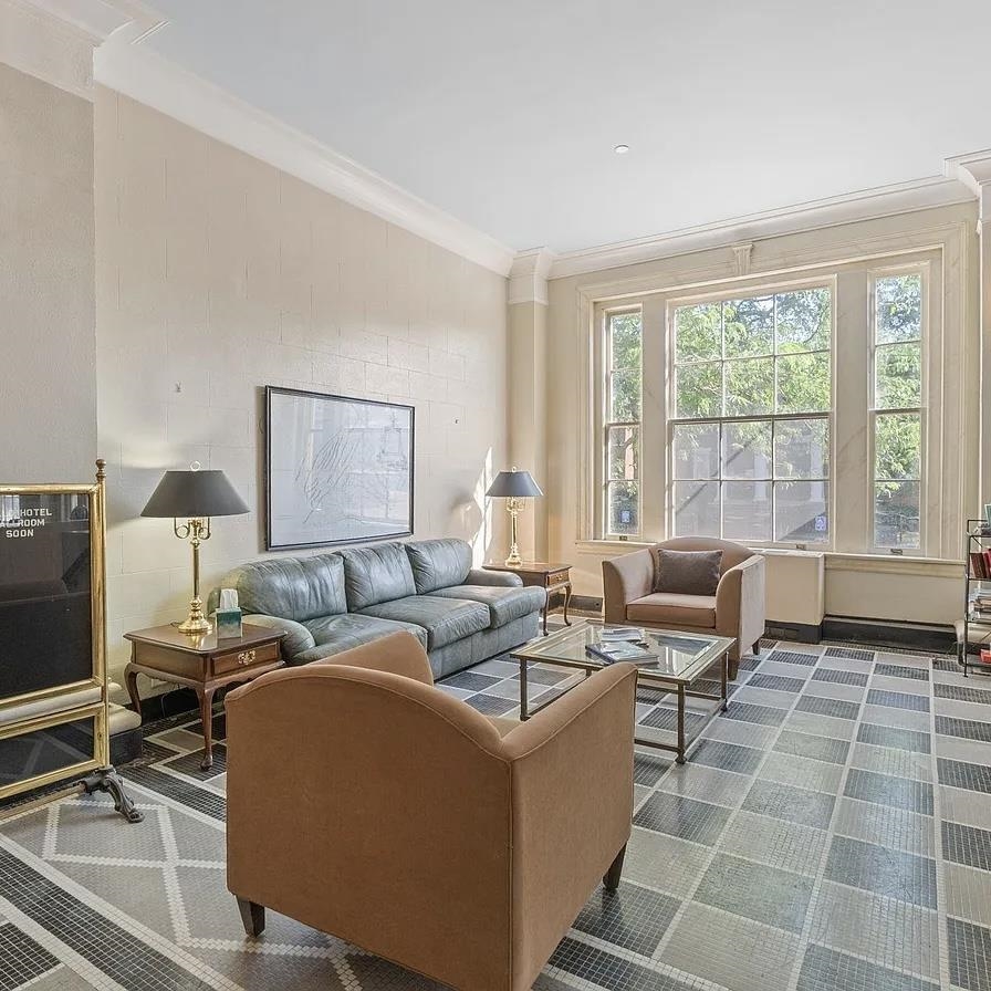 500 COURT SQ, CHARLOTTESVILLE, Virginia 22902, 1 Bedroom Bedrooms, ,1 BathroomBathrooms,Residential,500 COURT SQ,678354 MLS # 678354 500 COURT SQ, CHARLOTTESVILLE, Virginia 22902, 1 Bedroom Bedrooms, ,1 BathroomBathrooms,Residential,500 COURT SQ,678354 MLS # 678354