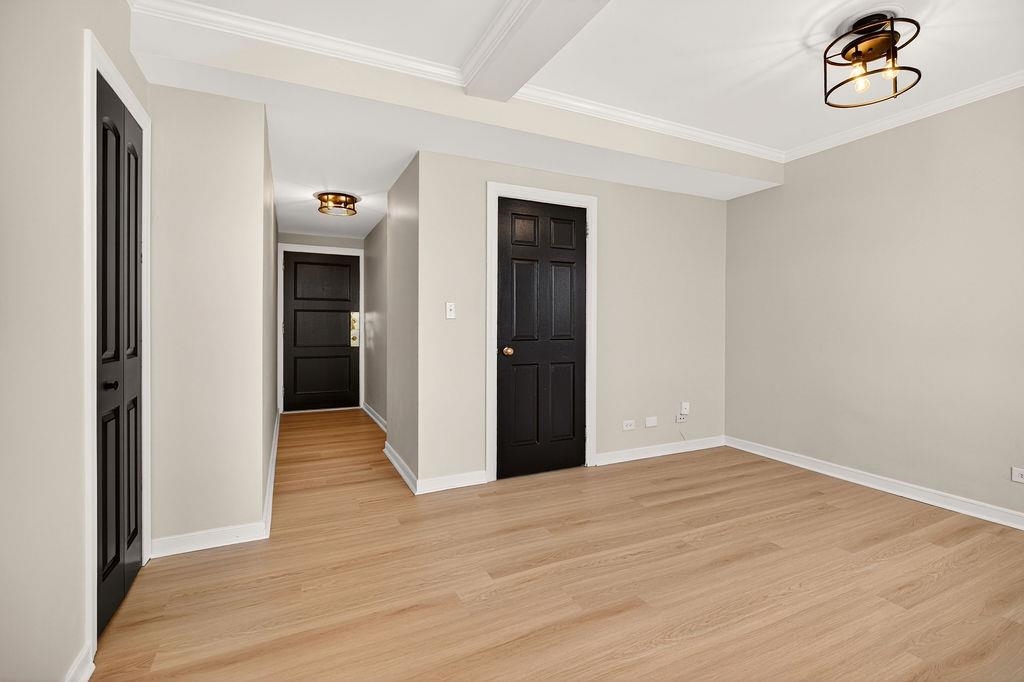 500 COURT SQ, CHARLOTTESVILLE, Virginia 22902, 1 Bedroom Bedrooms, ,1 BathroomBathrooms,Residential,500 COURT SQ,678354 MLS # 678354 500 COURT SQ, CHARLOTTESVILLE, Virginia 22902, 1 Bedroom Bedrooms, ,1 BathroomBathrooms,Residential,500 COURT SQ,678354 MLS # 678354