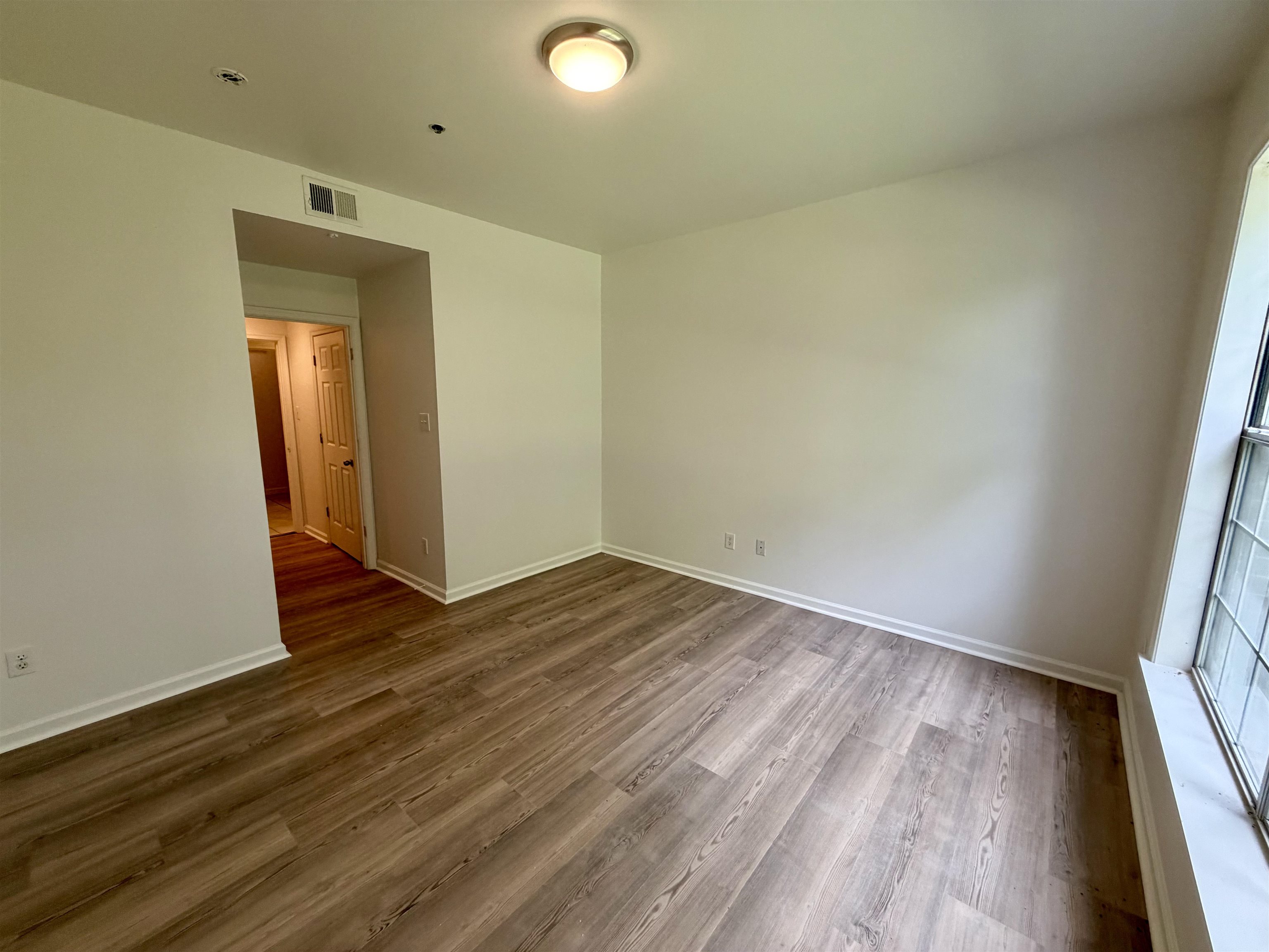 310 RIVERBEND DR, CHARLOTTESVILLE, Virginia 22902, 2 Bedrooms Bedrooms, ,2 BathroomsBathrooms,Residential,310 RIVERBEND DR,678359 MLS # 678359 310 RIVERBEND DR, CHARLOTTESVILLE, Virginia 22902, 2 Bedrooms Bedrooms, ,2 BathroomsBathrooms,Residential,310 RIVERBEND DR,678359 MLS # 678359