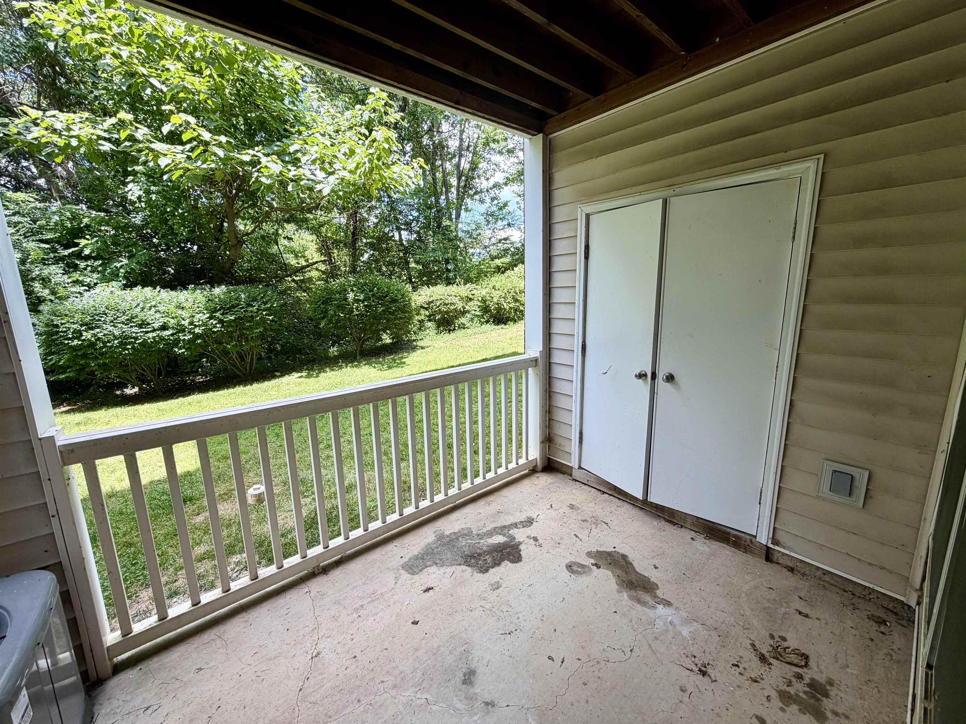 310 RIVERBEND DR, CHARLOTTESVILLE, Virginia 22902, 2 Bedrooms Bedrooms, ,2 BathroomsBathrooms,Residential,310 RIVERBEND DR,678359 MLS # 678359 310 RIVERBEND DR, CHARLOTTESVILLE, Virginia 22902, 2 Bedrooms Bedrooms, ,2 BathroomsBathrooms,Residential,310 RIVERBEND DR,678359 MLS # 678359
