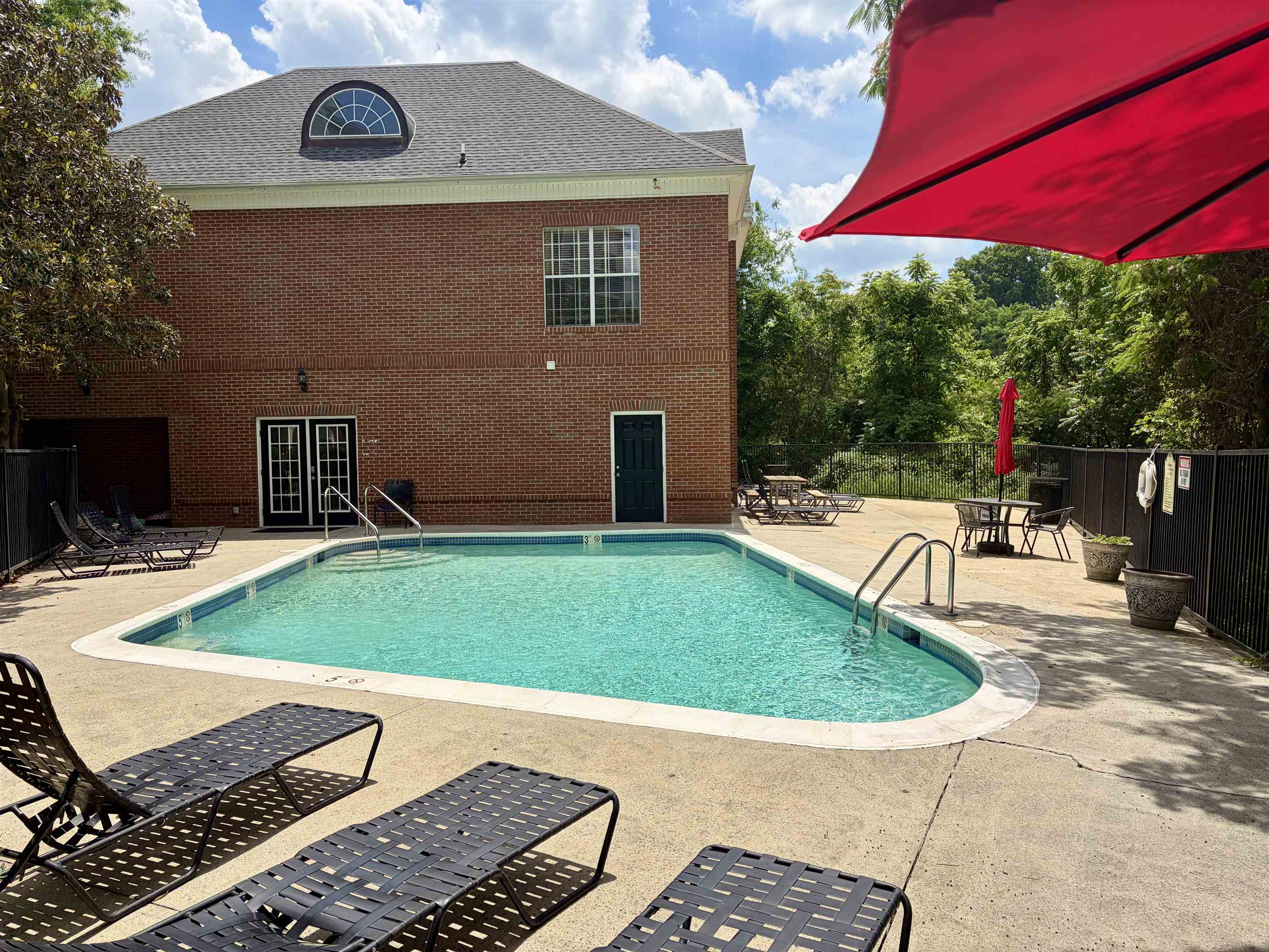 310 RIVERBEND DR, CHARLOTTESVILLE, Virginia 22902, 2 Bedrooms Bedrooms, ,2 BathroomsBathrooms,Residential,310 RIVERBEND DR,678359 MLS # 678359 310 RIVERBEND DR, CHARLOTTESVILLE, Virginia 22902, 2 Bedrooms Bedrooms, ,2 BathroomsBathrooms,Residential,310 RIVERBEND DR,678359 MLS # 678359