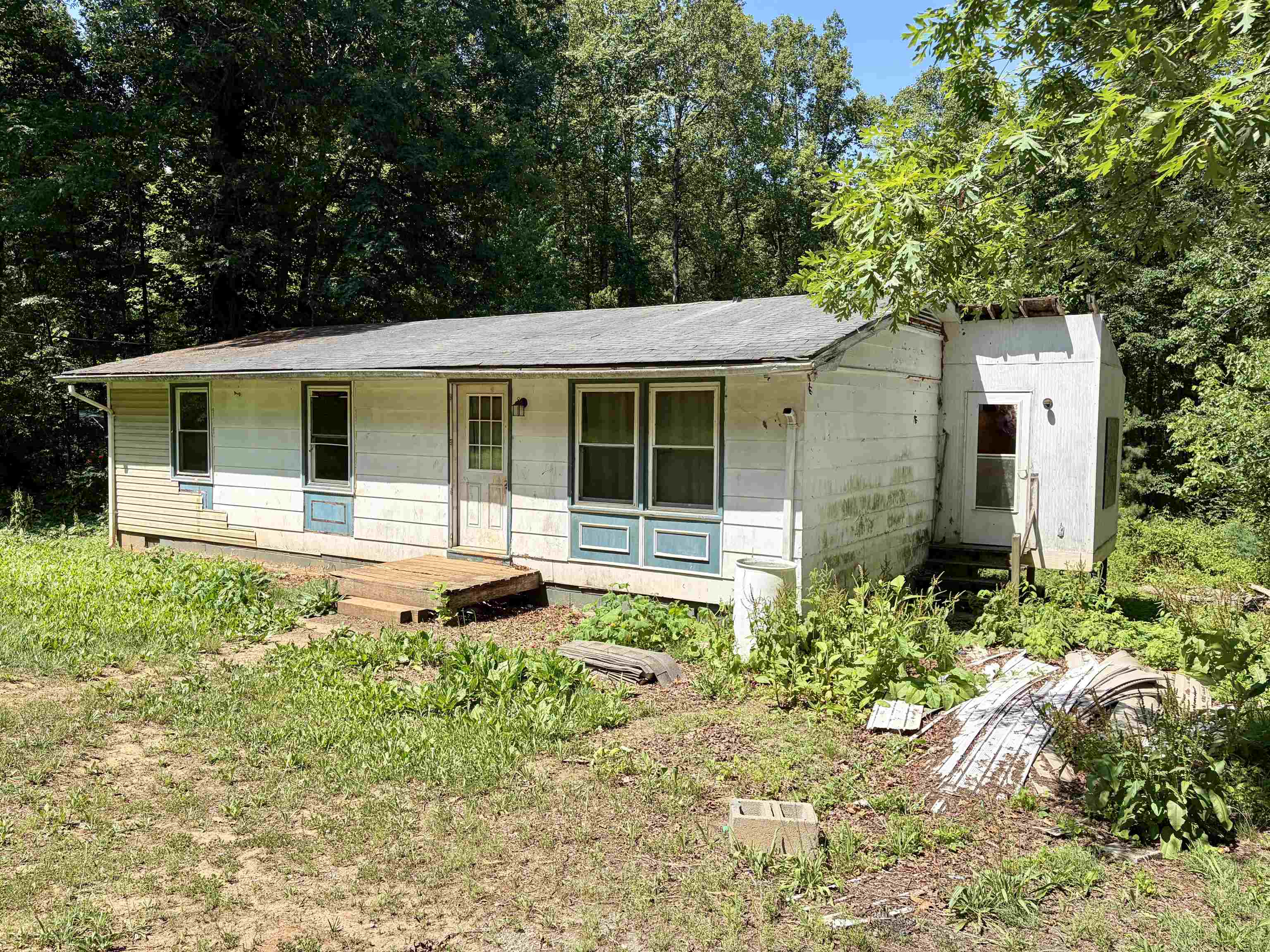 5851 ALBERENE RD, ESMONT, Virginia 22937, 3 Bedrooms Bedrooms, ,1 BathroomBathrooms,Residential,5851 ALBERENE RD,678360 MLS # 678360 5851 ALBERENE RD, ESMONT, Virginia 22937, 3 Bedrooms Bedrooms, ,1 BathroomBathrooms,Residential,5851 ALBERENE RD,678360 MLS # 678360
