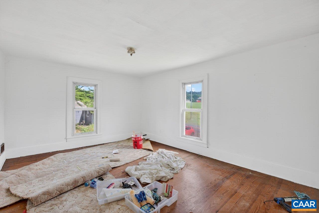 176 EUREKA MILL RD, STAUNTON, Virginia 24401, 3 Bedrooms Bedrooms, ,1 BathroomBathrooms,Residential,176 EUREKA MILL RD,678362 MLS # 678362 176 EUREKA MILL RD, STAUNTON, Virginia 24401, 3 Bedrooms Bedrooms, ,1 BathroomBathrooms,Residential,176 EUREKA MILL RD,678362 MLS # 678362