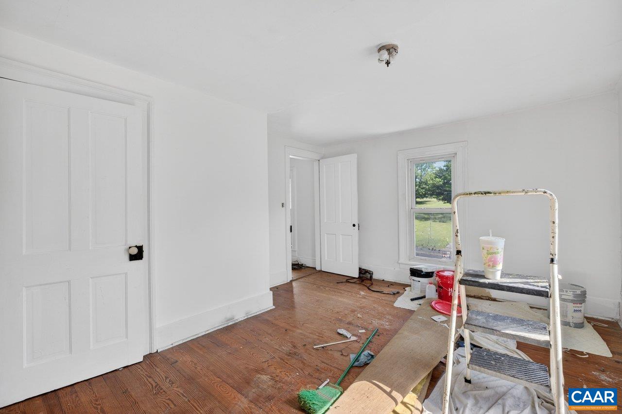 176 EUREKA MILL RD, STAUNTON, Virginia 24401, 3 Bedrooms Bedrooms, ,1 BathroomBathrooms,Residential,176 EUREKA MILL RD,678362 MLS # 678362 176 EUREKA MILL RD, STAUNTON, Virginia 24401, 3 Bedrooms Bedrooms, ,1 BathroomBathrooms,Residential,176 EUREKA MILL RD,678362 MLS # 678362