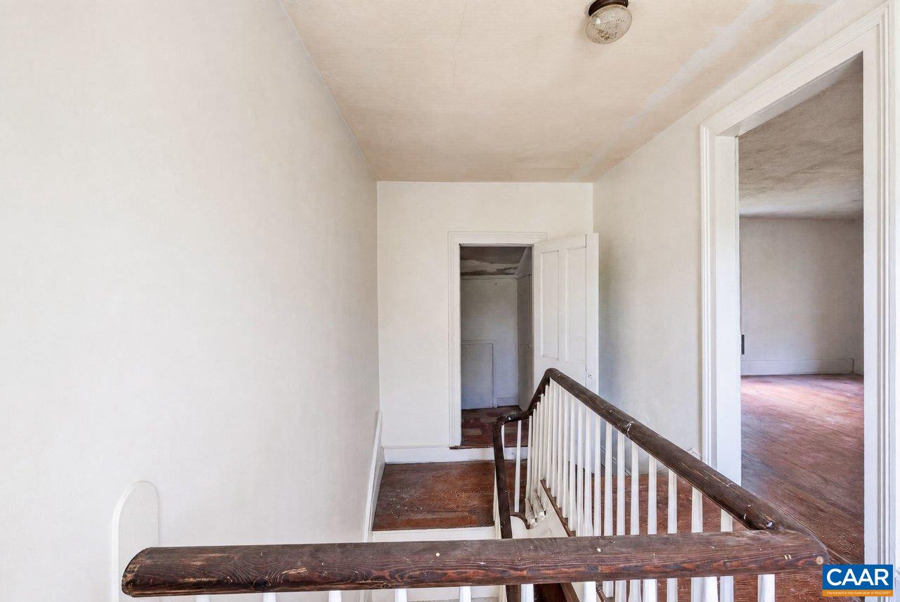 176 EUREKA MILL RD, STAUNTON, Virginia 24401, 3 Bedrooms Bedrooms, ,1 BathroomBathrooms,Residential,176 EUREKA MILL RD,678362 MLS # 678362 176 EUREKA MILL RD, STAUNTON, Virginia 24401, 3 Bedrooms Bedrooms, ,1 BathroomBathrooms,Residential,176 EUREKA MILL RD,678362 MLS # 678362