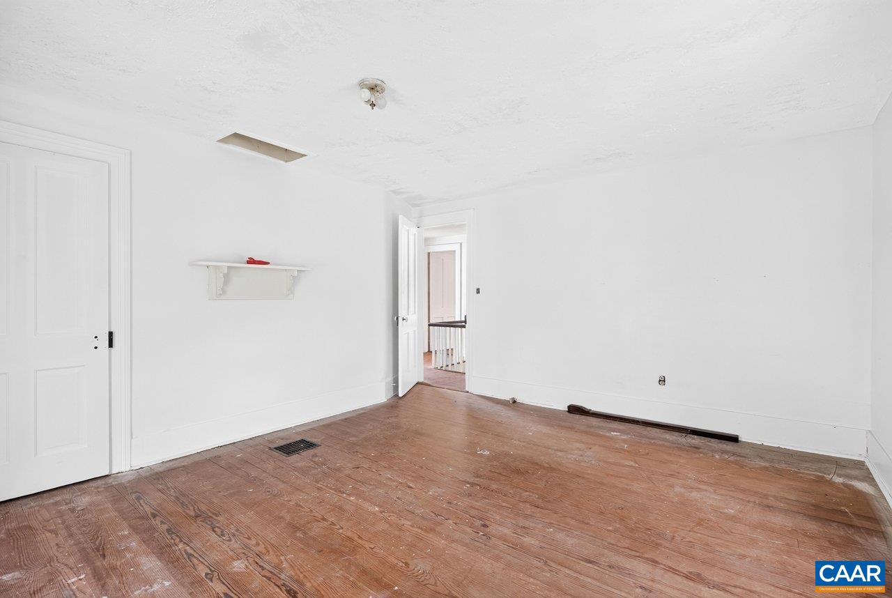 176 EUREKA MILL RD, STAUNTON, Virginia 24401, 3 Bedrooms Bedrooms, ,1 BathroomBathrooms,Residential,176 EUREKA MILL RD,678362 MLS # 678362 176 EUREKA MILL RD, STAUNTON, Virginia 24401, 3 Bedrooms Bedrooms, ,1 BathroomBathrooms,Residential,176 EUREKA MILL RD,678362 MLS # 678362